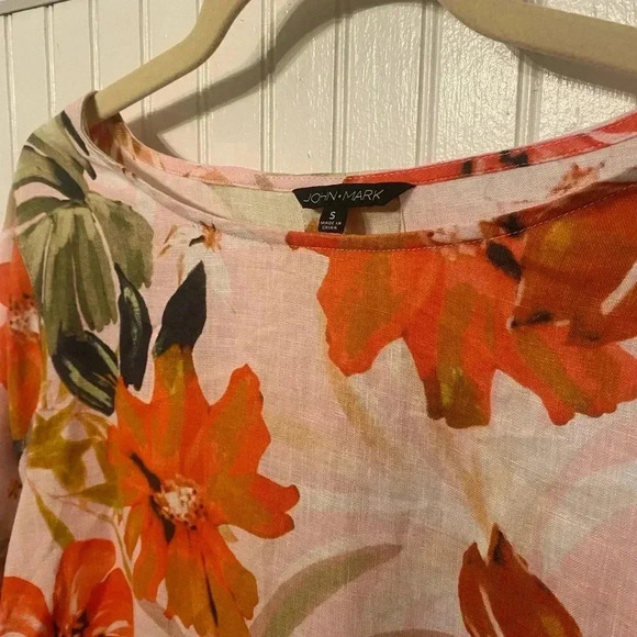 John Mark 100% linen bell sleeve top - Picture 6 of 6